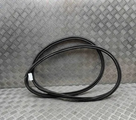Volvo XC60 Rubber seal front coupe door 32342438