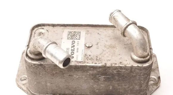 Volvo XC60 Engine oil radiator 31368636