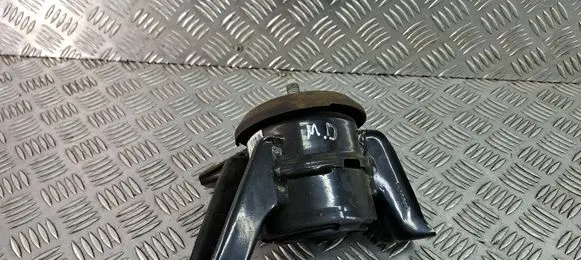 Hyundai Tucson TL Engine mount bracket 21810D3100