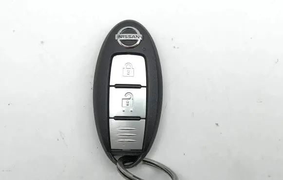 Nissan Qashqai J12 Ignition key/card 