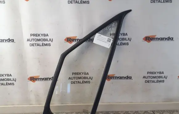 Mercedes-Benz Sprinter W906 Front door vent window glass four-door A9066711720