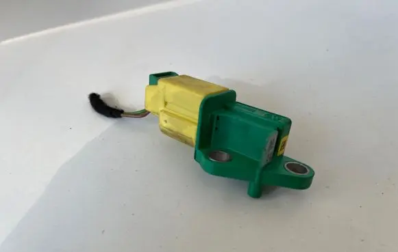 Audi Q5 SQ5 Airbag deployment crash/impact sensor 8K0973323s 323S