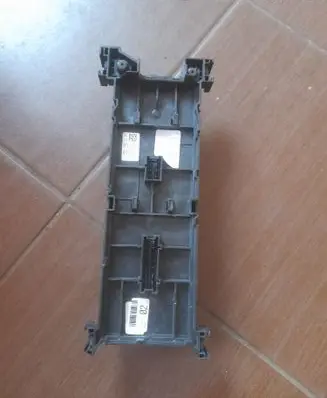 Mercedes-Benz ML W166 Fuse module A1669063901 1393563501