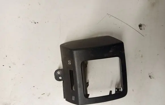 Honda CR-V Front tow hook cap/cover B55651