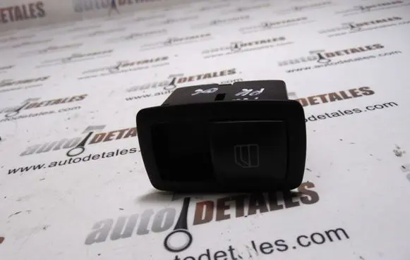 Mercedes-Benz A W169 Electric window control switch A1698205210