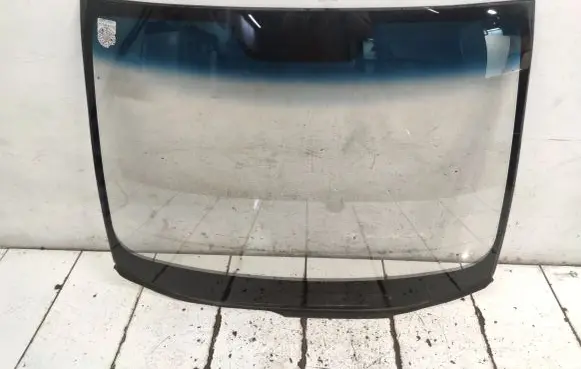 Opel Zafira A Front windscreen/windshield window AS1