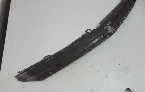 Mercedes-Benz B W246 W242 Front bumper mounting bracket A2468850365
