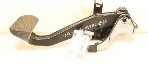 Mercedes-Benz E W212 Clutch pedal 