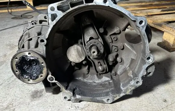 Volkswagen Golf VII Manual 5 speed gearbox