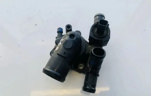 Opel Vivaro Engine coolant pipe/hose