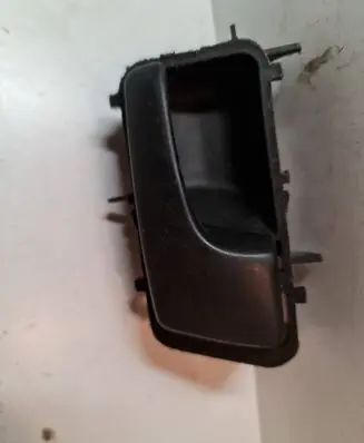 Volkswagen PASSAT B3 Rear door interior handle 357837236