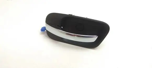 Chrysler 300 - 300C Front door interior handle 1070391 M8278