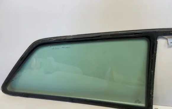 Audi A3 S3 8P Rear side window 43R001583