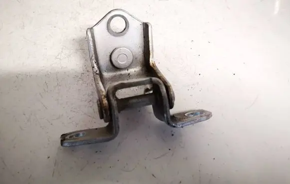Mazda 3 I Rear door lower hinge