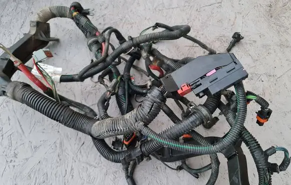 Volvo V70 Engine installation wiring loom 8622871 P5V550R28
