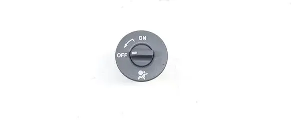 Passenger airbag on/off switch