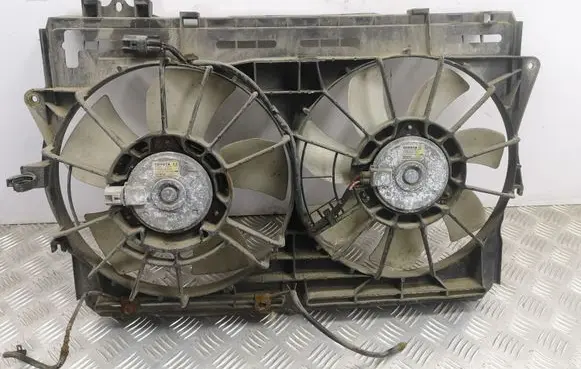 Toyota Corolla Verso AR10 Fan set 