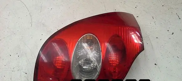 Renault Laguna II Rear/tail lights 8200002471