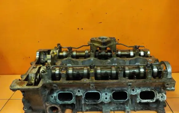 BMW 3 E90 E91 Engine head 755916807