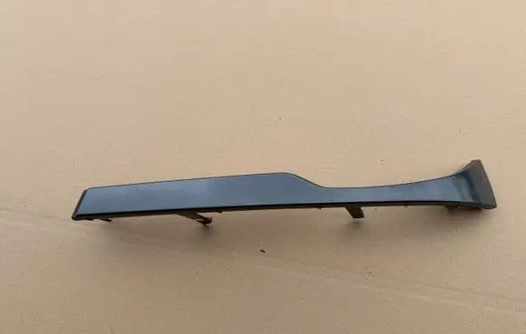 BMW 3 E46 Under headlight/headlamp trim 7064325