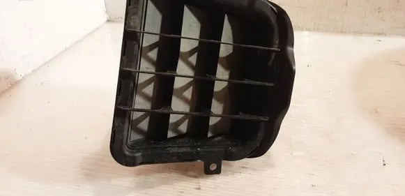 Audi A7 S7 4G Quarter panel pressure vent 4G8819301