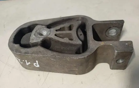 Ford Galaxy Engine mount bracket 8G916P082BA