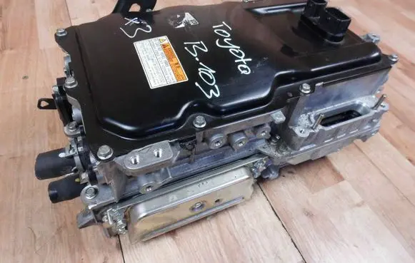 Toyota RAV 4 (XA50) Voltage converter inverter G92A042060