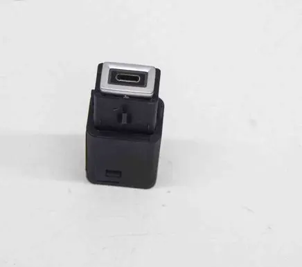 Peugeot 2008 II AUX in-socket connector 9831377180 98313506DX