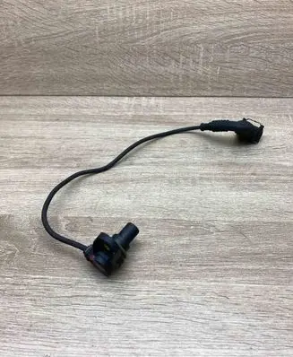 BMW X5 E53 Crankshaft position sensor 1732635 1438083F