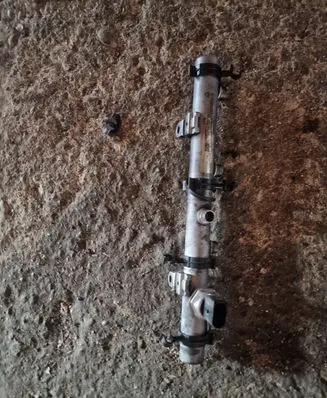 Audi A8 S8 D3 4E Fuel main line pipe 057130089G