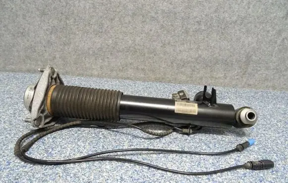 BMW X5 F15 Rear shock absorber/damper 6867868