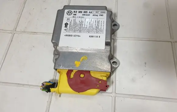 Skoda Octavia Mk2 (1Z) Airbag control unit/module 1K0909605AA 5WK43411