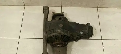Audi A8 S8 D3 4E Rear differential/diff mount bracket 0AR500043B