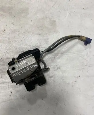 Toyota Avensis T250 Loading door lock 