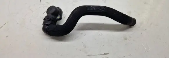 Audi A6 S6 C5 4B Engine coolant pipe/hose 4B0819372A