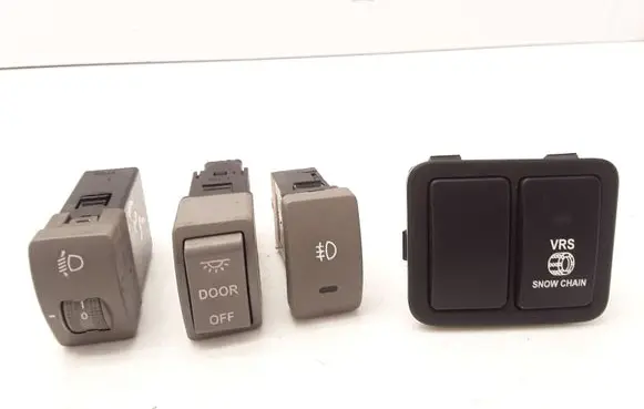 Fog light switch