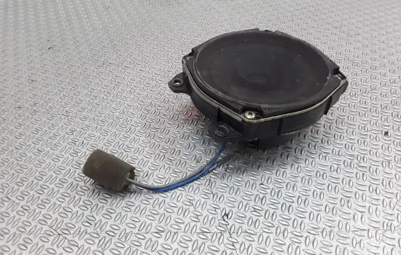 KIA Sportage Front door speaker