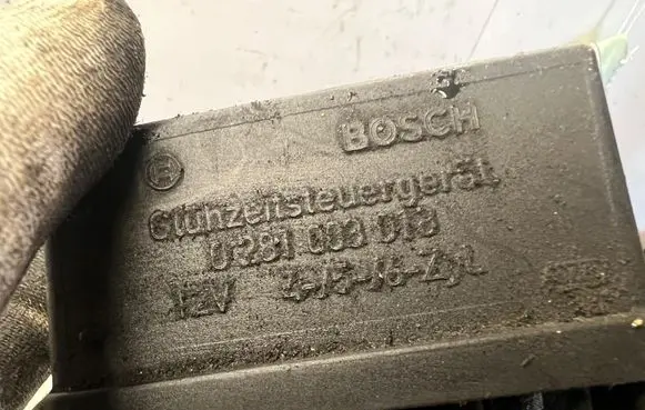 Peugeot 607 Glow plug pre-heat relay 0281003018