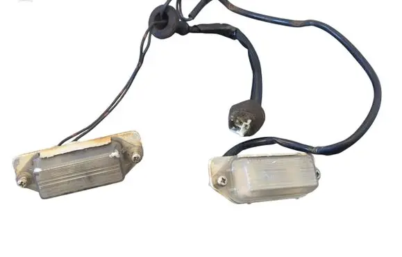 Mitsubishi Space Wagon Number plate light 1141252 MR392474 MB596500