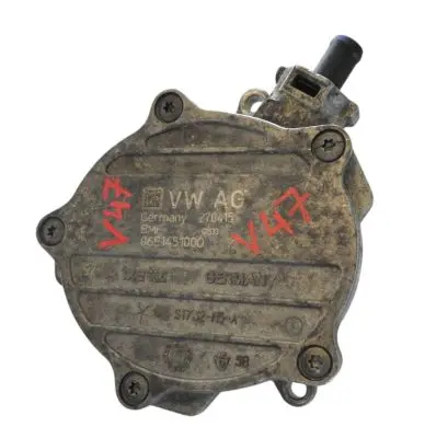 Audi A6 C7 Vacuum pump 06E145100Q
