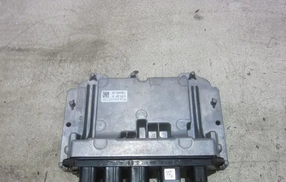 BMW X1 F48 F49 Engine control unit/module ECU 12148674264