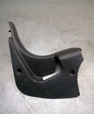 Chrysler 300M Foot area side trim VT2441