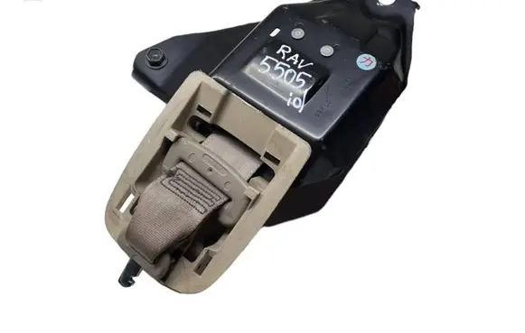 Middle seatbelt (rear)