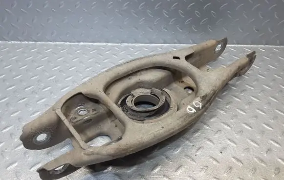 BMW 1 E81 E87 Rear upper control arm/wishbone 6772899 33326772899
