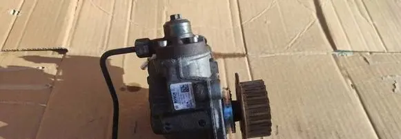 Ford Focus Fuel injection high pressure pump 0445010592