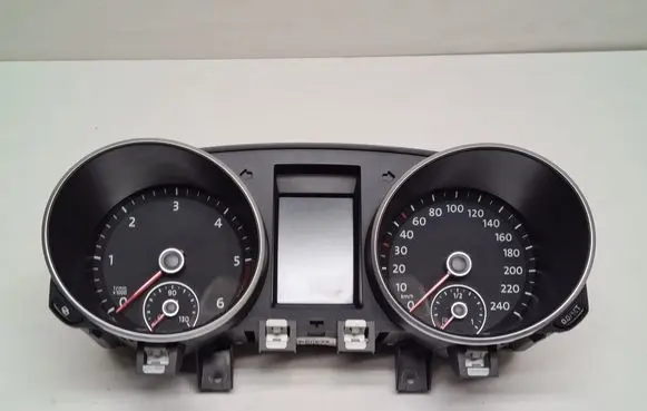 Volkswagen Golf VI Speedometer (instrument cluster) 5K0920860G 5550025013