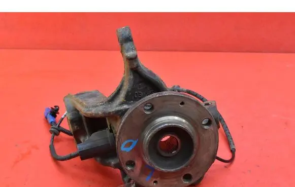 Peugeot 208 I Front wheel hub spindle knuckle 