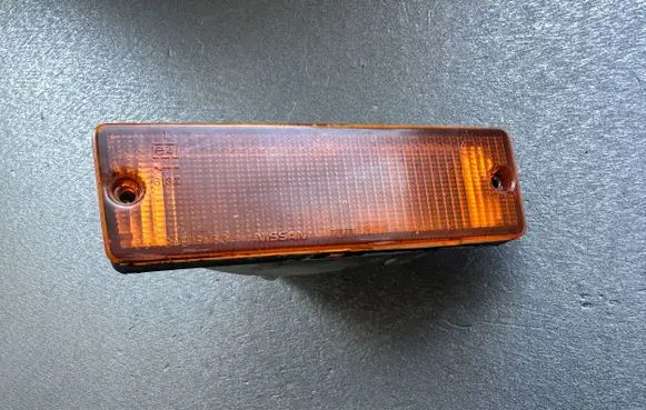 Nissan Terrano Front indicator light B613012G01 2612156L00