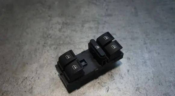 Volkswagen Golf Plus Electric window control switch 1K4959857B