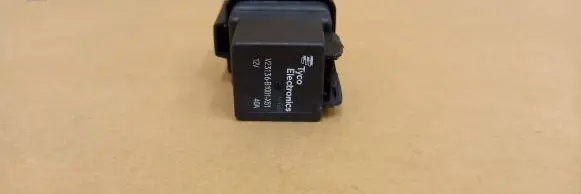 Land Rover Range Rover Evoque L538 Other relay V23136B1001X51